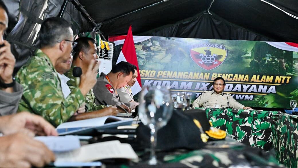 Presiden Prabowo salurkan bantuan Rp200 miliar untuk gempa NTT